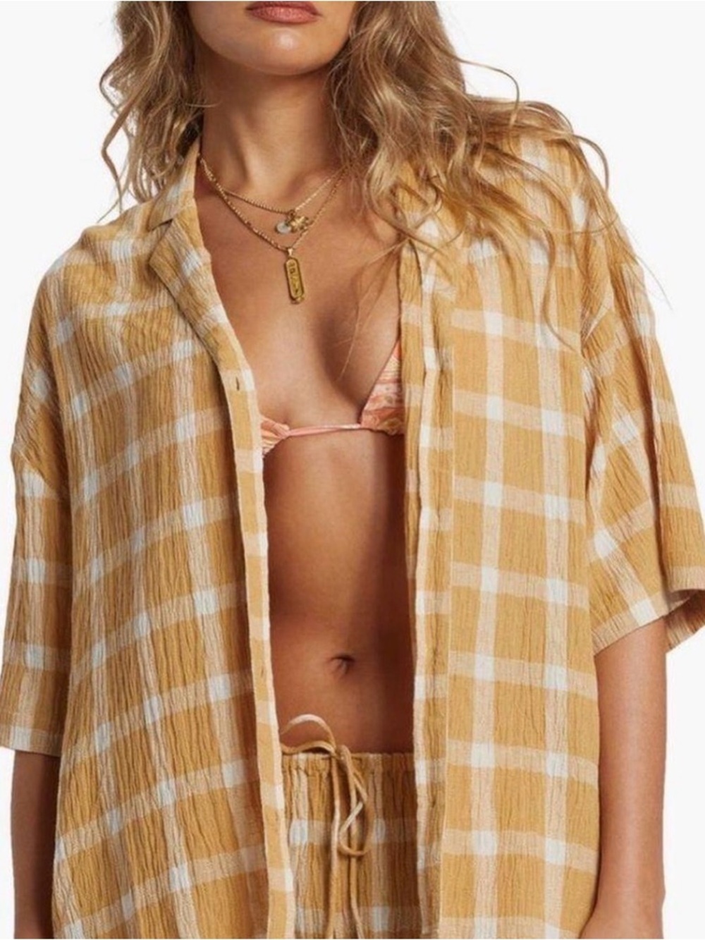 Billabong Beach Women's Oversized Short Sleeve Woven Shirt tan& white crinkle M